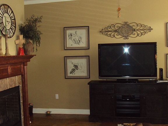 3rd image of 420 Sand Creek Dr