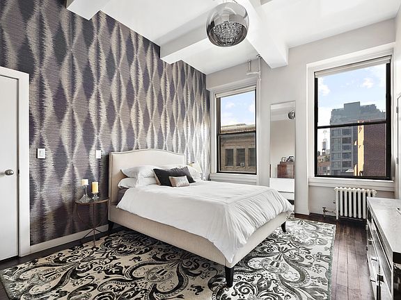 3rd image of 121 W 17th St APT 6D