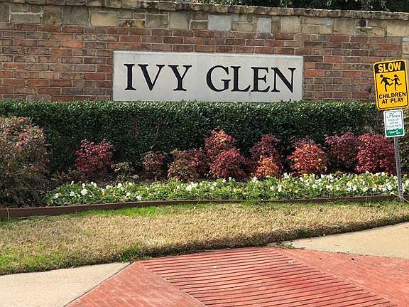 2nd image of 2828 Cypress Glen Dr