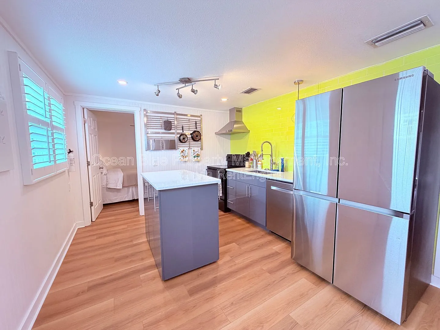 2 bed, 2.0 bath, 1000 sqft, $2,100 — Photo 4