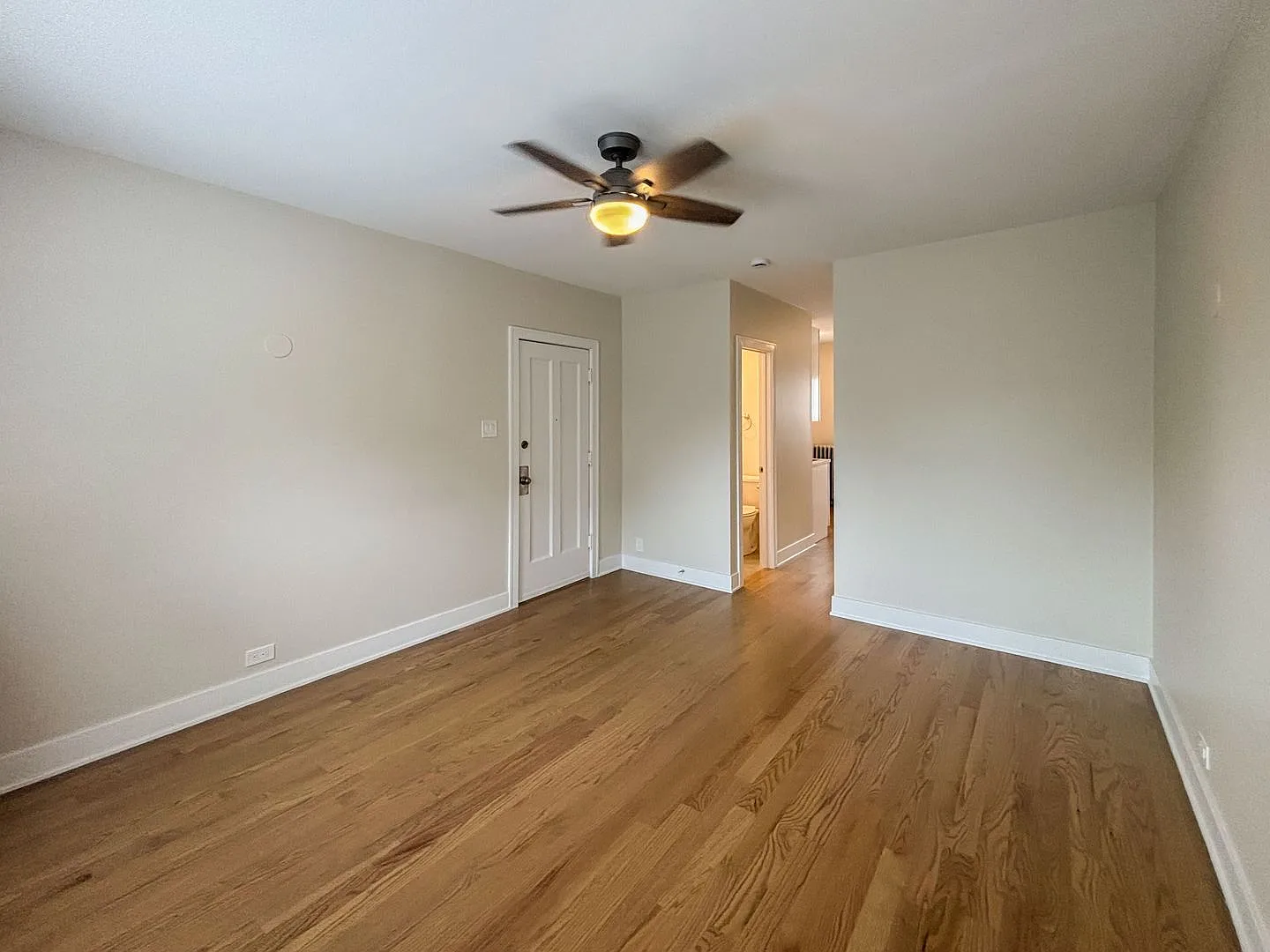 1 bed, 800 sqft, $2,175 — Photo 2