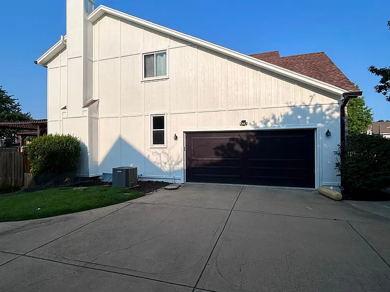 15317 Lowell Ave — Photo 4