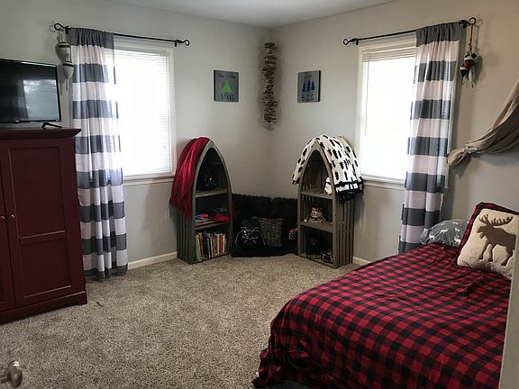 5th image of 1770 E County Road 50