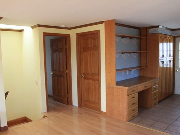 5th image of 8 Barker St