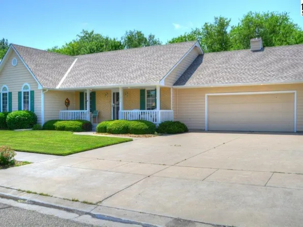 1516 N High Dr, McPherson, KS 67460