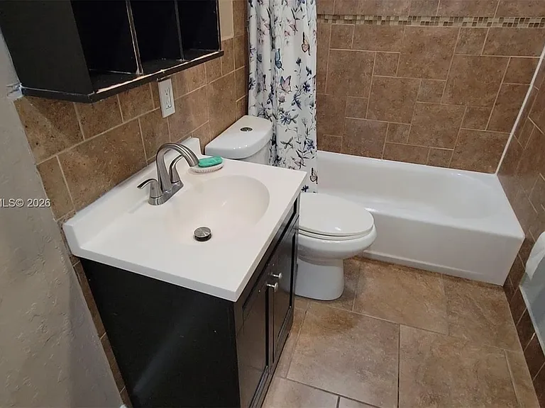 1115 SW 25th Ave #B — Photo 17