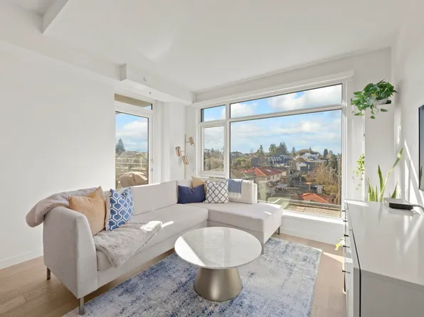 4171 Cambie St #401, Vancouver, BC V5Z 2Y2