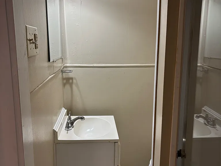 240 Main St #2 — Photo 6