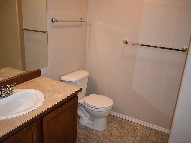 2712 N Fox Rd — Photo 12