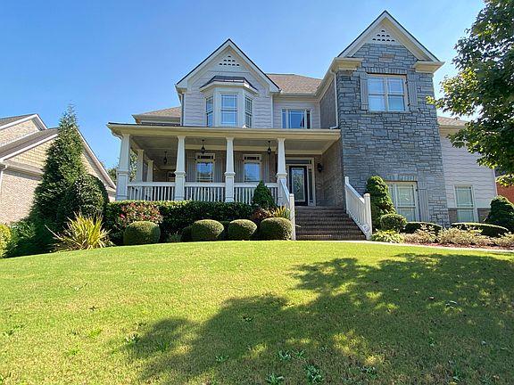 2nd image of 930 Windsor Creek Dr