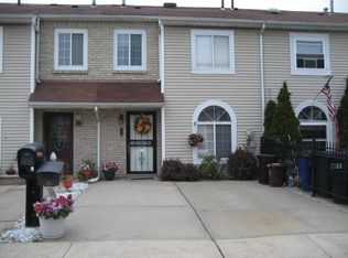 59 Adrianne Ln, Staten Island, NY 10303