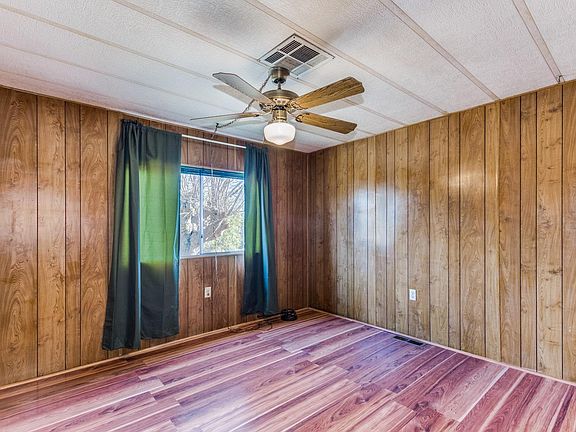 5th image of 1541 E Ainslee St