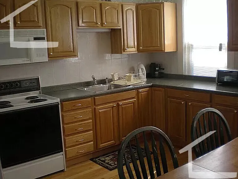 435 Washington St #1 — Photo 1