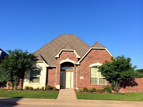 1st image of 2939 Loma Linda Ln