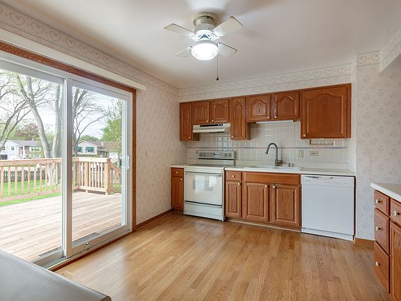 5th image of 3990 Hudson Dr