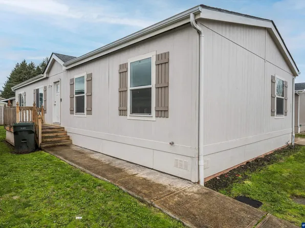 5217 Silver Loop NE #209, Salem, OR 97305