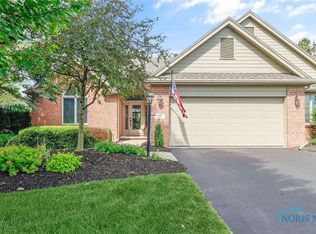 18 Callander Ct, Perrysburg, OH 43551