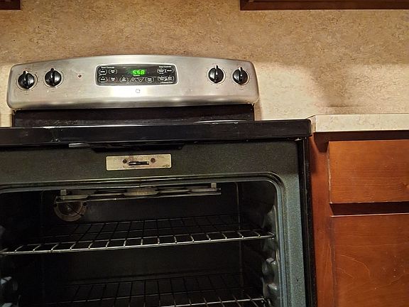 3rd image of 1737 Salem Woods Dr SE APT A
