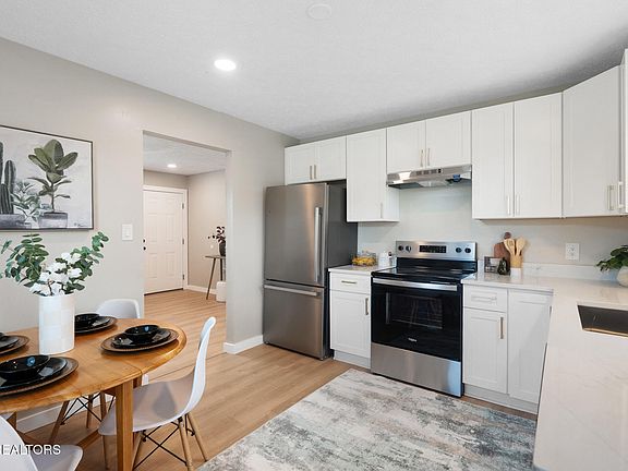 4th image of 2451 Cecil Ave