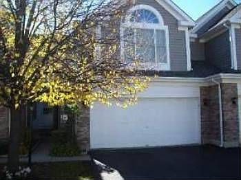 1st image of 833 Fairmont Ct