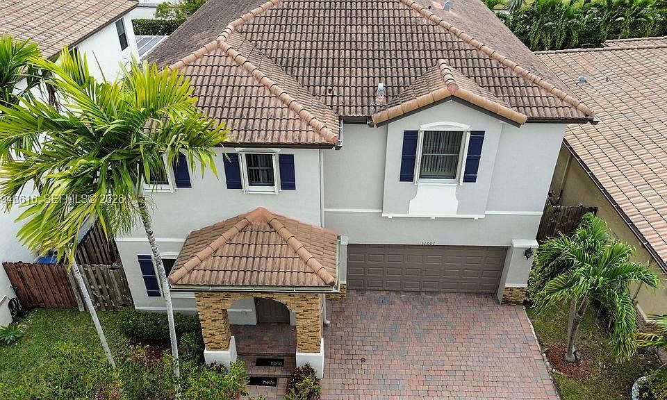 1st image of 11601 SW 232nd Ln