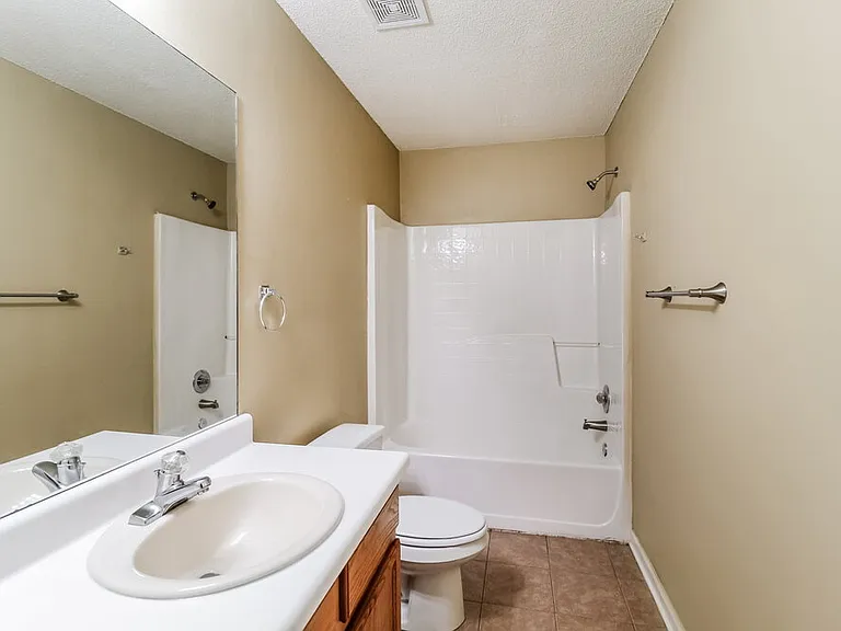 6581 Lake Mill Trce — Photo 16