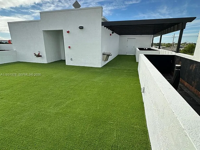 3422 NW 5th Ave #207 — Photo 1