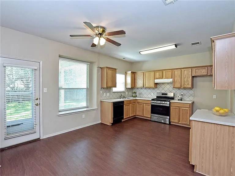 3477 Flowstone Ln — Photo 3