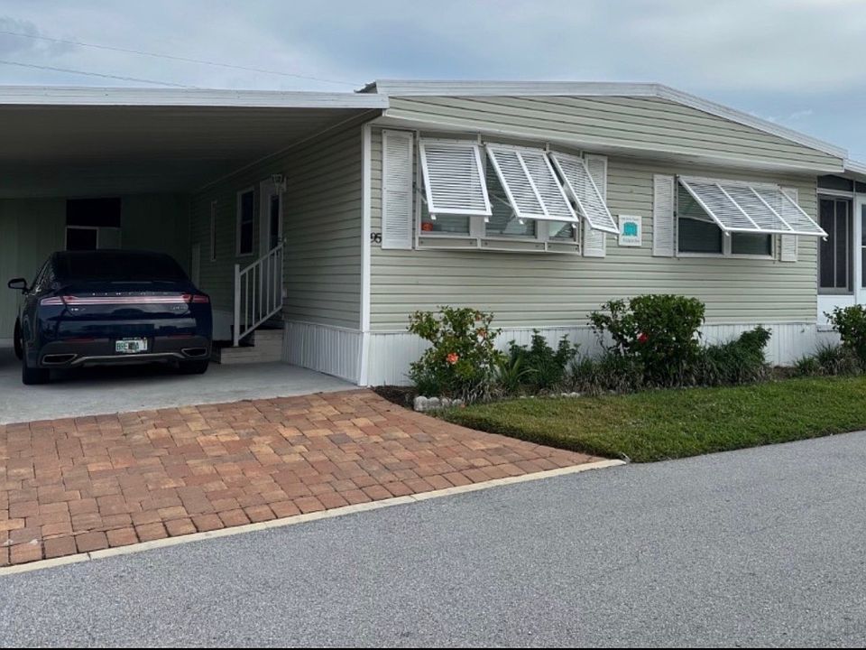 1st image of 95 N Harbor Dr