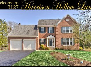 3127 Harrison Hollow Ln, Herndon, VA 20171