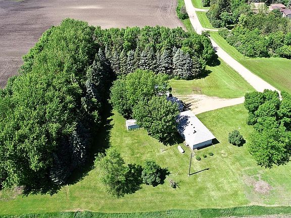 4th image of 19747 Hamlet Ave
