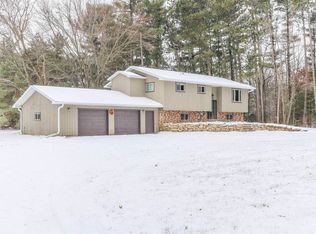 9310 Lake Rd, Wisconsin Rapids, WI 54494