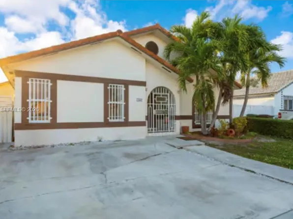 7562 W 32nd Ct, Hialeah, FL 33018