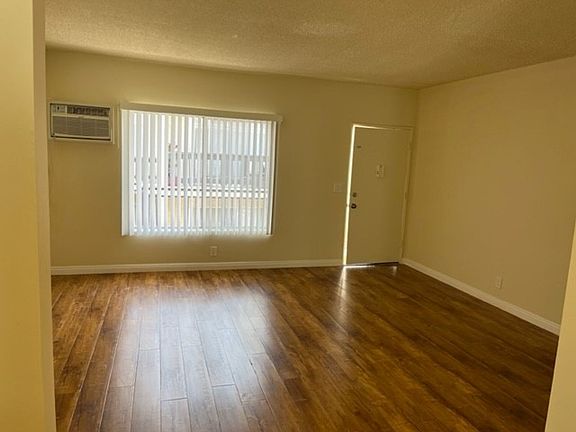 2nd image of 434 W Dryden St APT 5