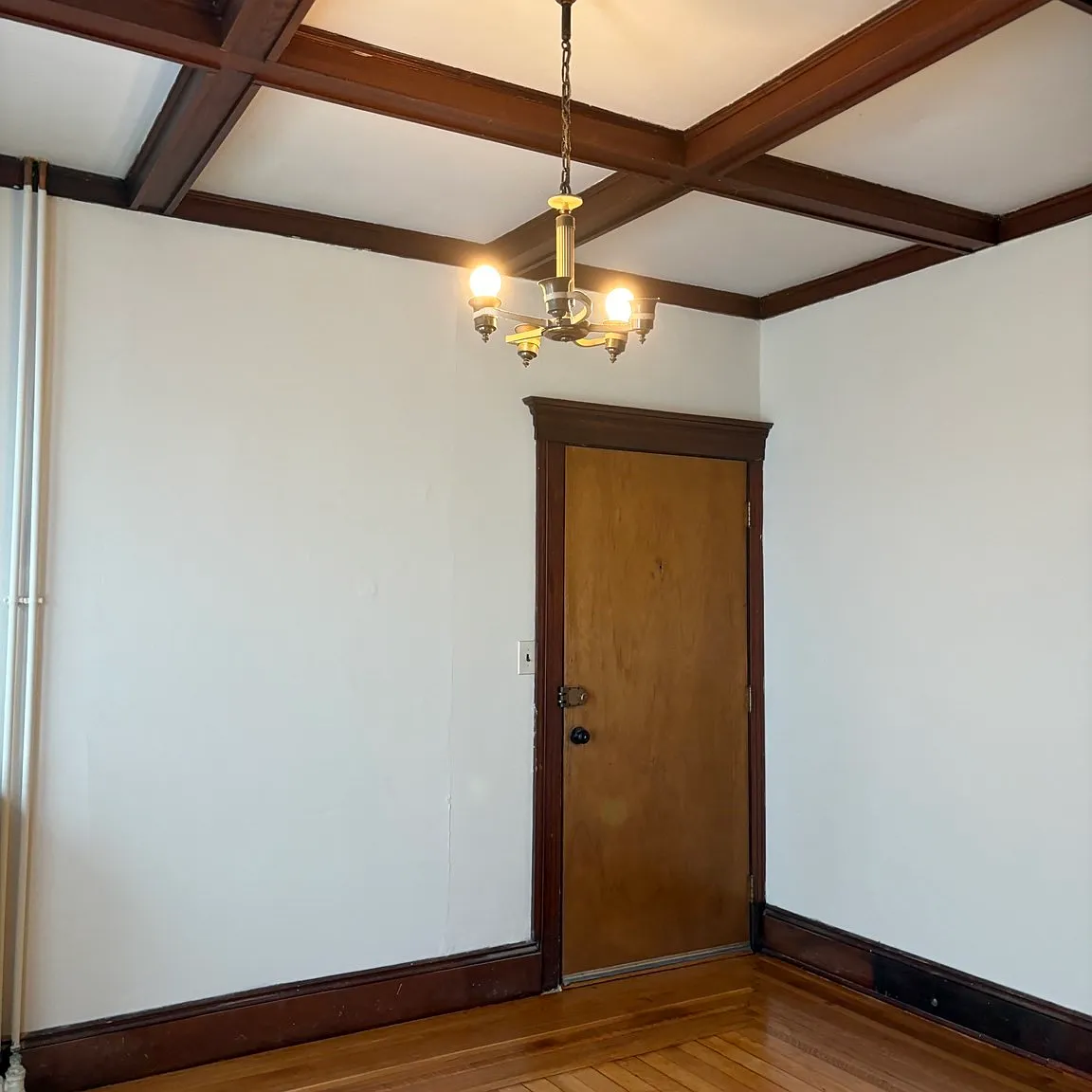 1 bed, 1.0 bath, 9999 sqft, $1,950 — Photo 1