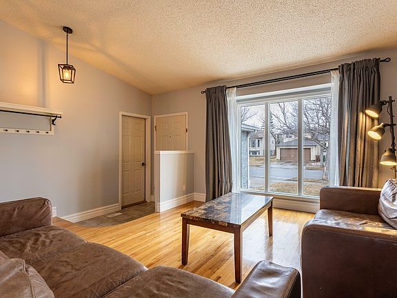 4th image of 53 Deerbourne Dr