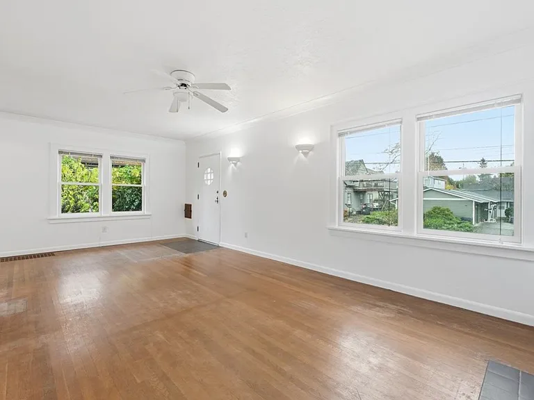 4005 SE Boise St — Photo 17