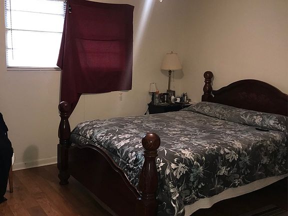 5th image of 209 1/2 Japonica Ave