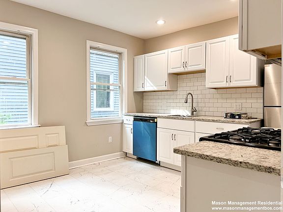 5th image of 572 Washington St #1-1B