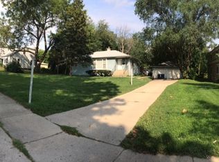 4337 Washington St, Downers Grove, IL 60515