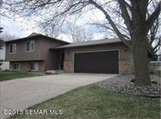 135 18th St NE, Owatonna, MN 55060