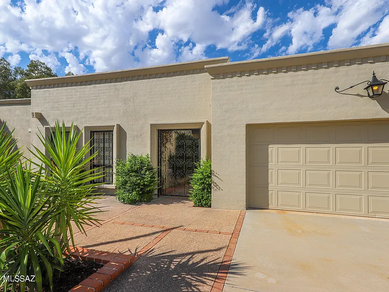 2791 W Casas Cir — Photo 2