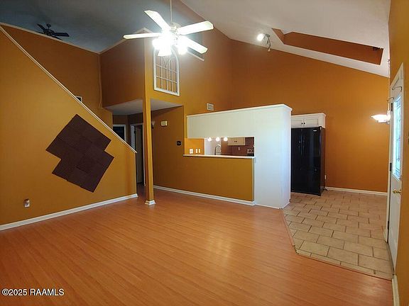 4th image of 107 Earline Dr