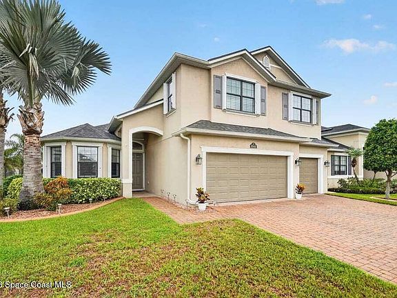3rd image of 8044 Creshire Ct
