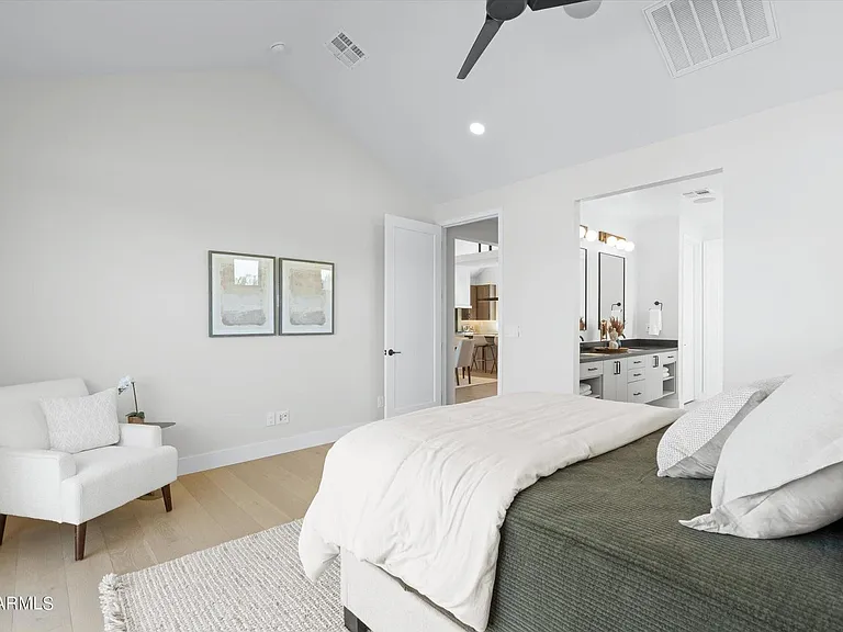 6324 N 10th Dr — Photo 15