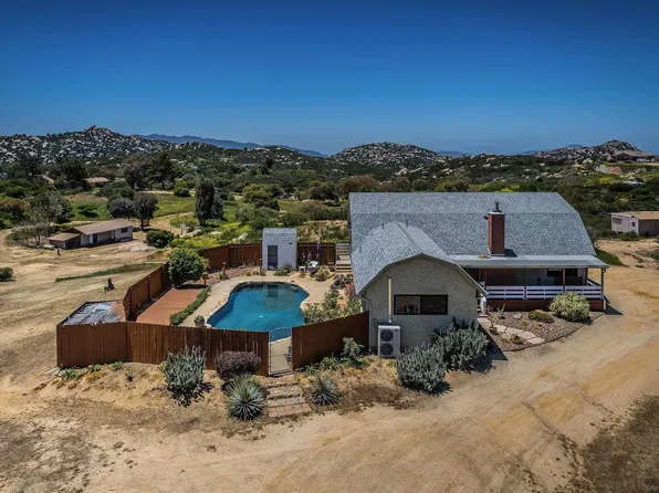 2077 Mother Grundy Truck Trl, Jamul, CA 91935