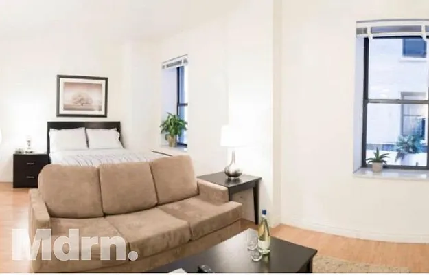 Rented by Mdrn Residential | media 28