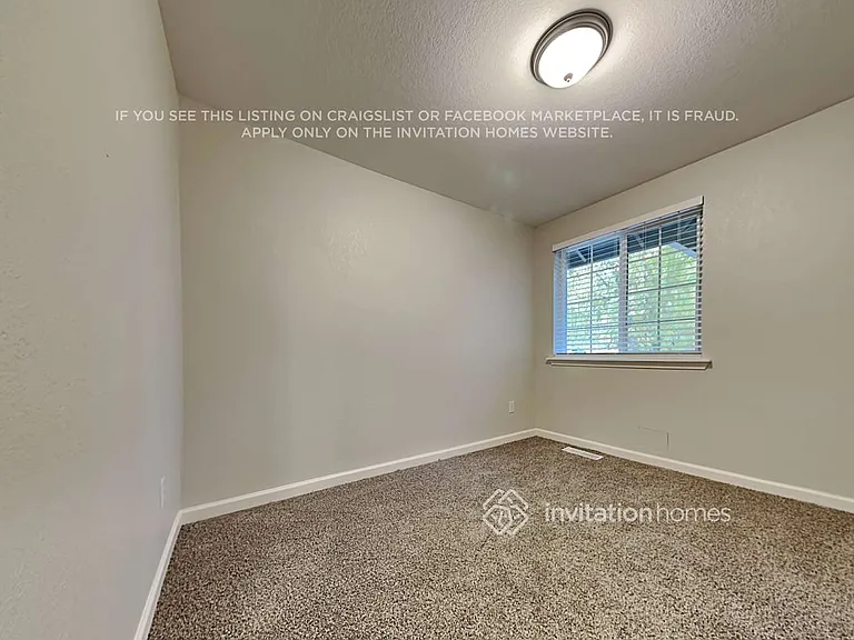 6038 60th Loop SE — Photo 11