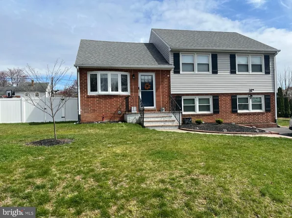 2625 Sherwood Dr, Wilmington, DE 19808