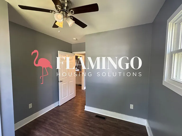 1510 Bancroft St — Photo 6